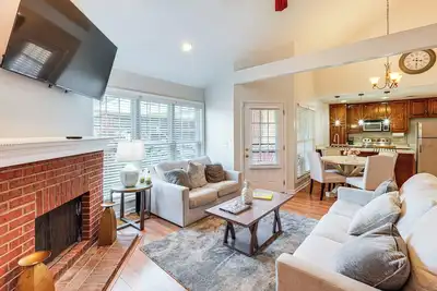Image de Quiet Jackson Condo: Near Hospitals & Colleges