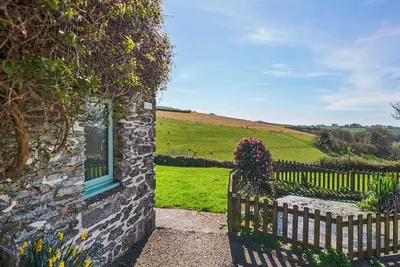Image de 2 chambres à coucher à Barnstaple