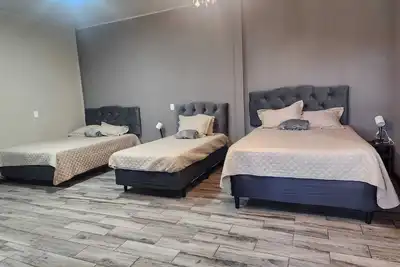 Image de Cozy 1-bedroom cabin with Ac in La Unión Sur