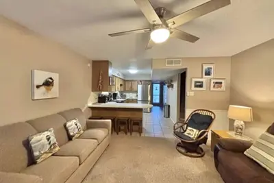 Image de Waterfront Condo with Private Boat Slip and Community Swimming Pool