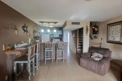 Image de Waterfront Condo with Private Boat Slip and Community Swimming Pool