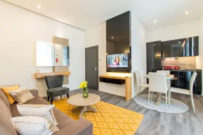 Image de Letheshome Apartments 205