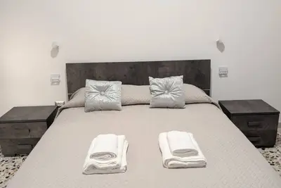 Image de Koras 142 - Guest House: A beautiful, bright apartment in the heart of Sennori