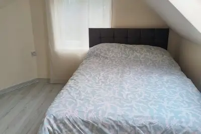 Image de 10 min. to Wimbledon and 10 min. to East Croydon station Self contained flat