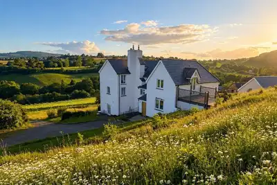 Image de The Vineyard at Newton Court, Nr Monmouth sleeps 10 guests