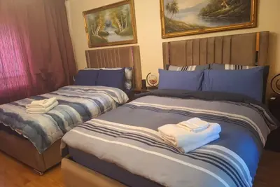 Image de Tunmobi Gardens Apartment   Cosy, Spacious, secure, Beautiful Gardens. Free park