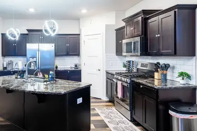 Image de Modern Omaha-Elkhorn Home, Quiet & Spacious