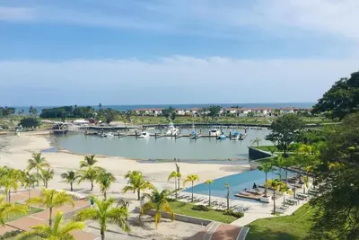 Image de Step into paradise with this stunning beachside condo in Panama pacific coast