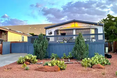 Image de Home w/ Lake Powell Views- 90' Extra Long Driveway