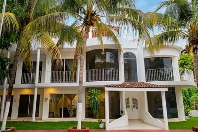 Image de Casa Blanca Chacala: 4br Oasis w/ Private Pool & Only Steps To The Beach