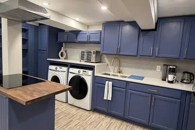 Image de Modern Family Retreat Minutes from MetLife & Nyc