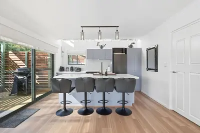 Image de Riverview Townhouse Retreat With Spa