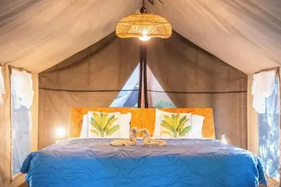 Image de Safari-Style Glamping Tent – Tent Mango