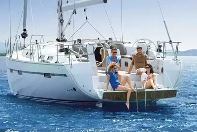 Image de Sun-Kissed Sailing Adventure in Islas Esporadas