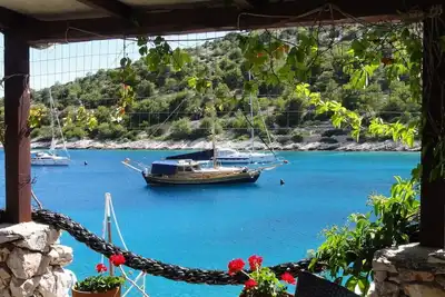 Image de Sibenik Sun-soaked Sailing: A Luxurious Croatian Voyage