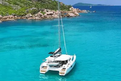 Image de Sun-Kissed Sailing Adventure in Isla de Mahe, Seychelles