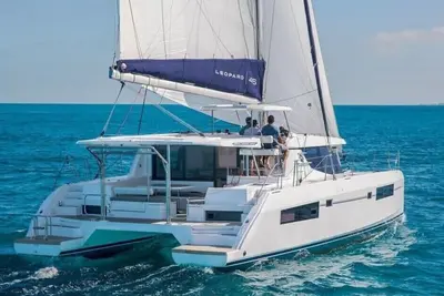 Image de Sun-Kissed Sailing Adventure in Islas Sarónicas