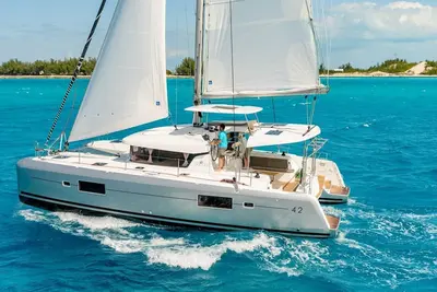 Image de Sun-Kissed Sailing Adventure in Islas Sarónicas