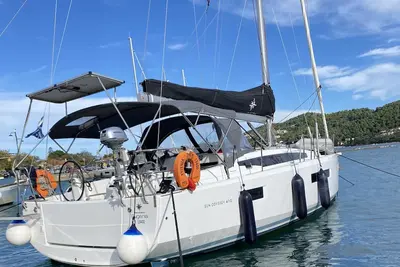Image de Sun-Kissed Sailing Adventure in Islas Esporadas
