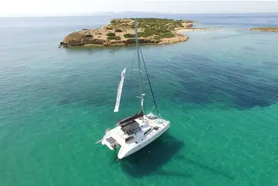 Image de Sun-Kissed Sailing Adventure in Islas Sarónicas