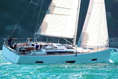 Image de Sun-Kissed Sailing Adventure in Islas Sarónicas