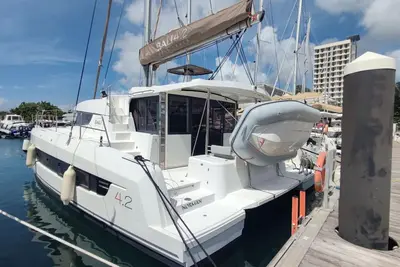 Image de Caribbean Dream: Sun-Kissed Sailing Adventure from Guadalupe, Grande-Terre