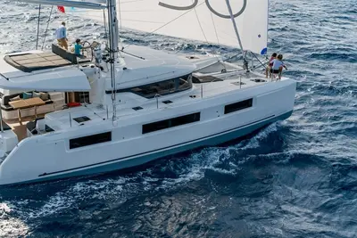 Image de Sun-Kissed Sailing Adventure in Islas Sarónicas