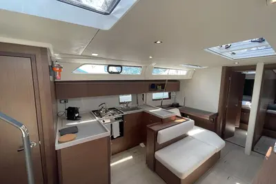 Image de Sun-Kissed Sailing Adventure in Islas Sarónicas