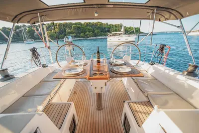 Image de Sun-Kissed Sailing: An Unforgettable Beach Experience in Istria, Croatia