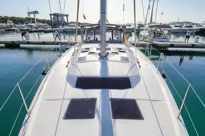 Image de Sun-kissed Sailing Adventure in Split-Dalmatia, Croatia
