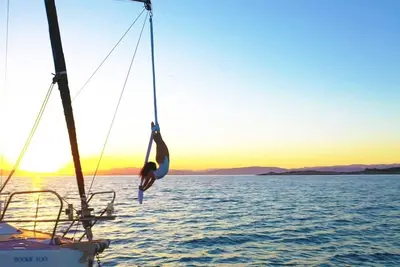 Image de Sun-Kissed Sailing Adventure in Islas Sarónicas