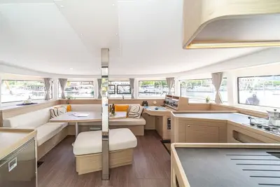 Image de Sun-Kissed Sailing Adventure in Islas Esporadas