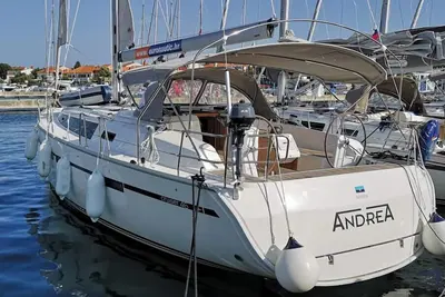 Image de Sibenik Sun-soaked Sailing: A Luxurious Croatian Voyage