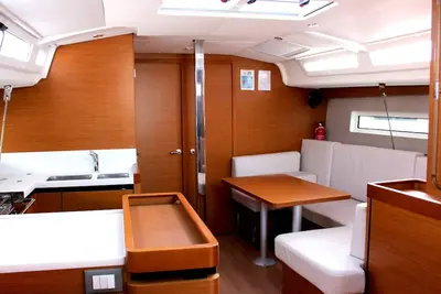 Image de Sun-Kissed Sailing Adventure in Islas Sarónicas