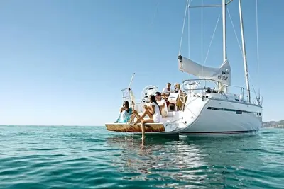 Image de Sun-Kissed Sailing Adventure in Islas Esporadas