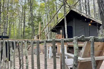 Image de Hike In Canvas Wall Tent - Perfect Mini Family Glamping Adventure in Bayfield!