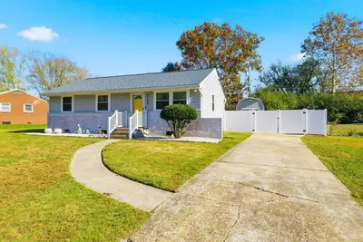 Image de 3-bedroom Family Home Near Airport & Downtown
