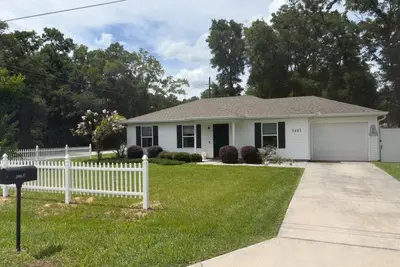 Image de Cozy and Chic 3 bedroom house close to Wec, Obs, Hits