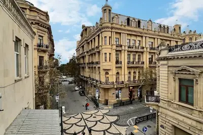Image de F1-view loft near Boulevard & Old City