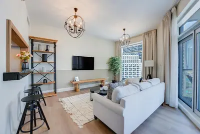 Image de Upgraded 2br in Loft West