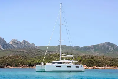 Image de Sun-Kissed Sailing Adventure in Córcega