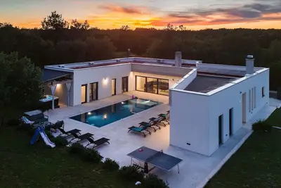 Image de Villa Bateli by Villas Guide