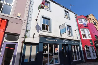 Image de Scoops’ Nook, pet friendly, character holiday cottage in Caernarfon