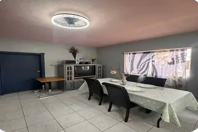 Image de M. Apartment, Near the Railroad, 5 minutes from the international bridges