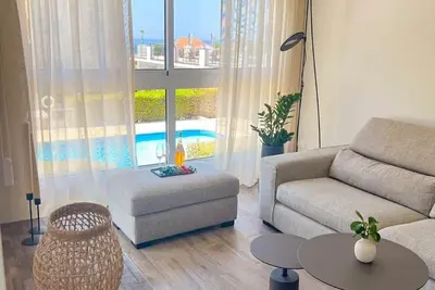 Image de Palemisos Sea Breeze Apt & pool, Sleeps 4