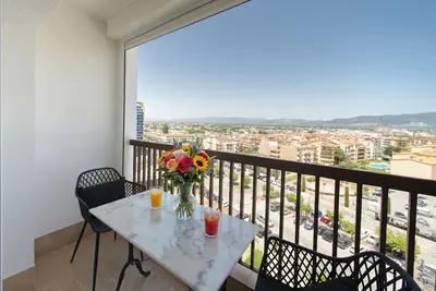 Image de Welcs Studio 394 Emp with a balcony and ocean view