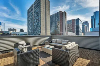 Image de Rooftop Deck | Downtown Cle | Near ClevelandClinic