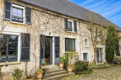 Image de Maison de charme à Laon• Piscine intérieure