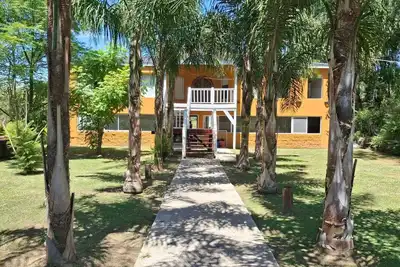 Image de House facing the river, Tigre Delta.