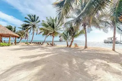 Image de Two-story, ocean view condo w/ shared pool, two balconies, WiFi & partial Ac